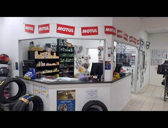 BUSINESS PROPERTY TO RENT IN NEWTON PARK